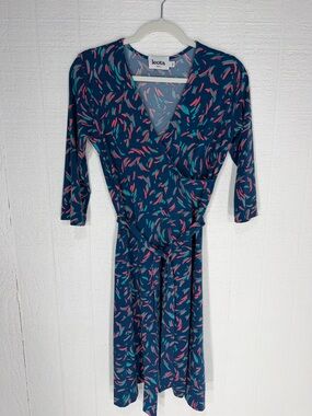 Leota  Midi Dress with Pink & Teal Feather Print size S